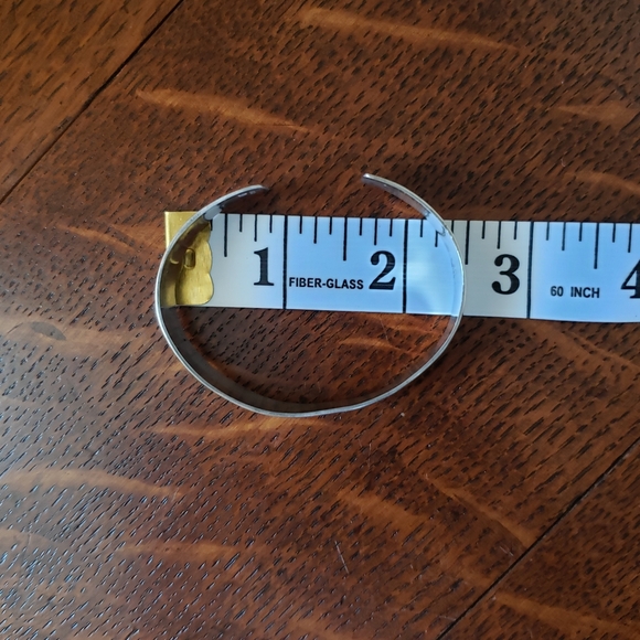 Vintage Navajo Sterling cuff by Richard Begay - Picture 4 of 4